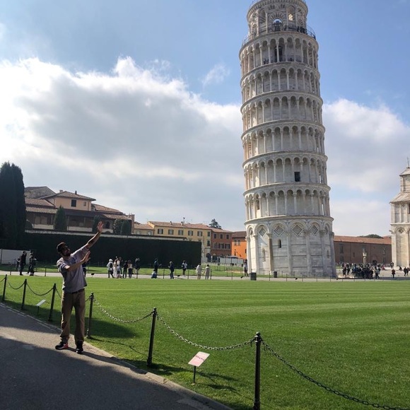 Meet your Posher, Dominic - Picture 6 of 8